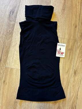 Spanx On Top Control Sleeveless Turtleneck Shaping Top 974